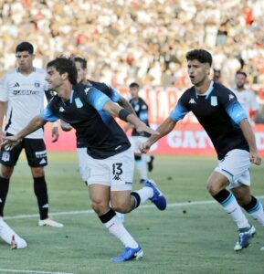 Racing goleó a Colo Colo en enero: así fue y quién gana más...