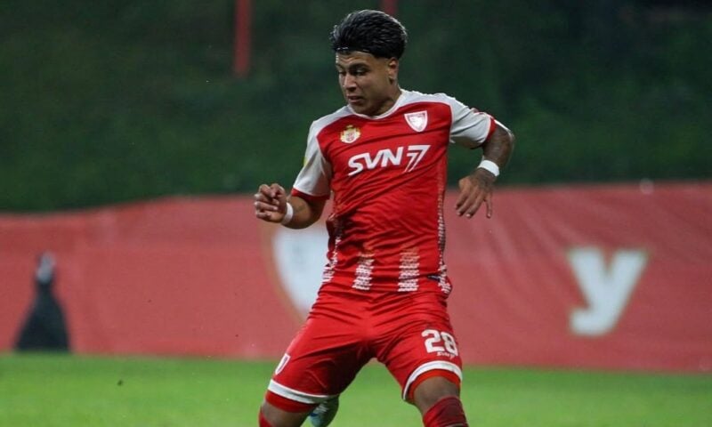 Tomás Pérez jugando en Serbia cedido por Racing