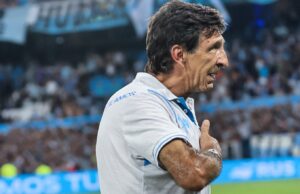Costas habló de "falta de recambio" y de los hinchas de Racing