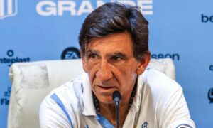 Costas, contundente en Racing con la situación de Maravilla