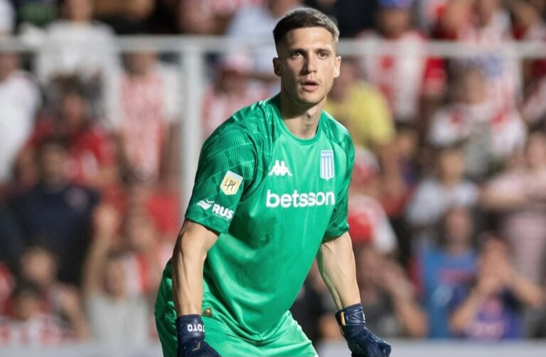 Cambeses en Racing con Vélez