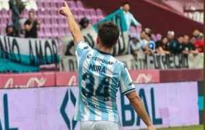 Mura, autor de otro gol en Racing, listo para un gran desgaste