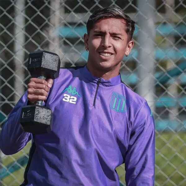 ¿Almendra se va de Racing a Vélez? Contundente declaracion…