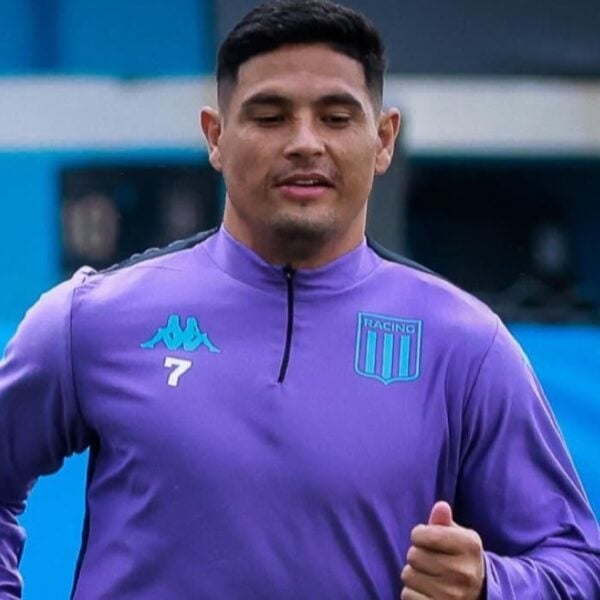Racing avanza en una mejora para Maxi Salas