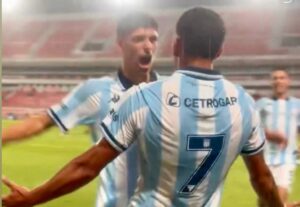 Clásico: Paredes comparó a su gol con uno histórico en Racing