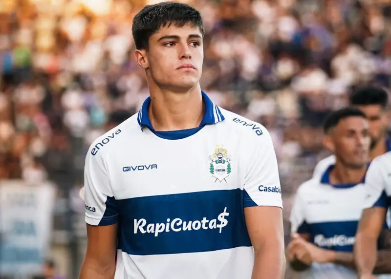 Racing López Di Blasi refuerzos