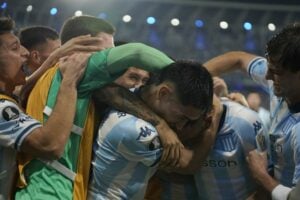Uno x Uno: Racing 4 - Colo Colo 0