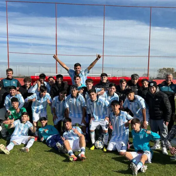 Triunfo y caída vs Argentinos en los equipos de Racing que pelean