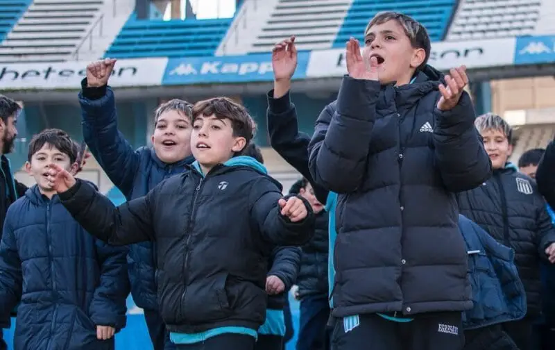 Racing Costas chicos colegio