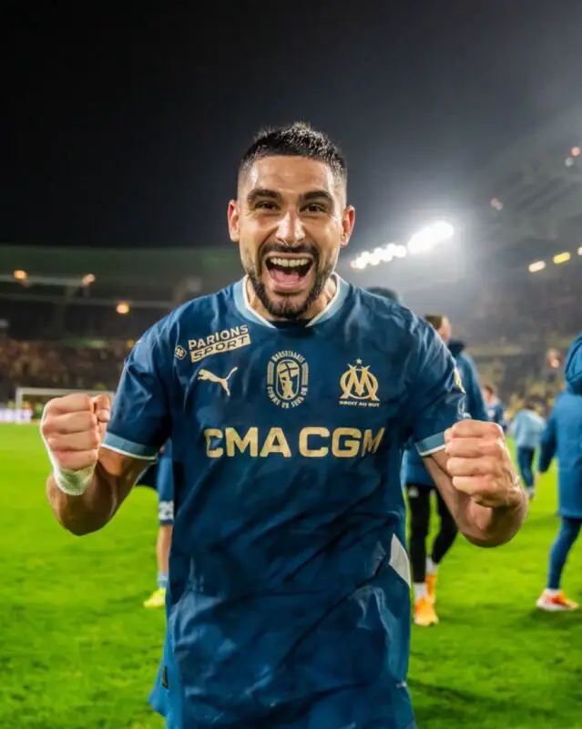 Maupay ligado a Racing