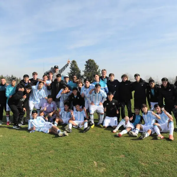 La gran goleada con hat trick en Racing ante Barracas