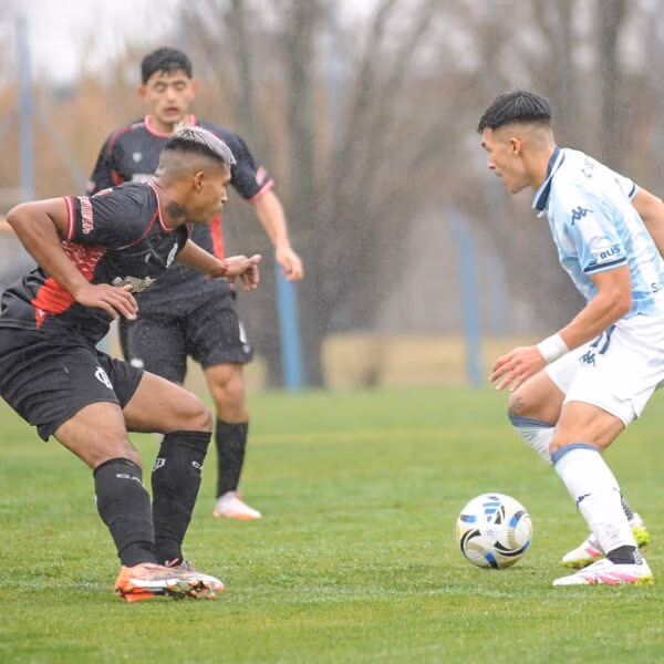 Racing empató con Barracas en el debut de Chirola Romero