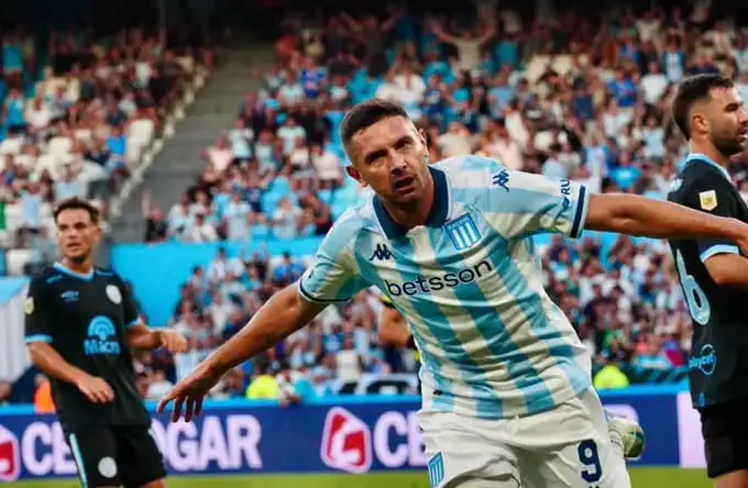 Racing Maravilla Martínez Boca