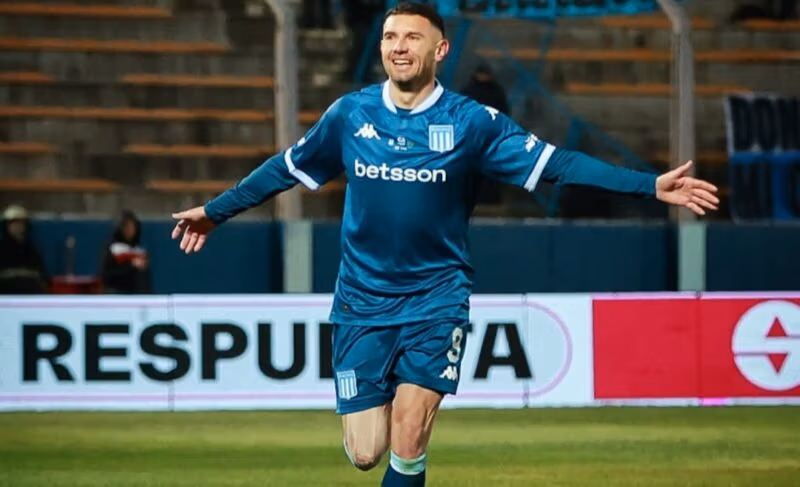 Maravilla Martínez en Racing