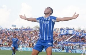 Racing acelera a fondo para cerrar cuanto antes a Conechny