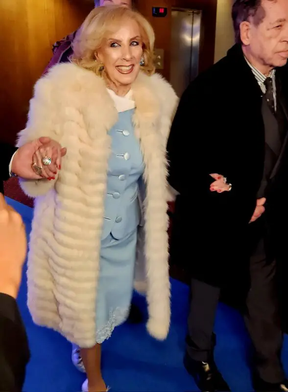 Mirtha en la campaña de socios de Racing