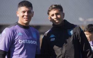 Rojo se reencontró con Almendra en Racing y hubo mensajes