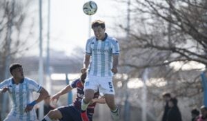 Racing volvió a recibir cuatro goles y perdió ante Unión