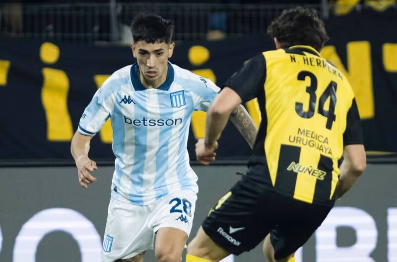 Racing Peñarol lluvias