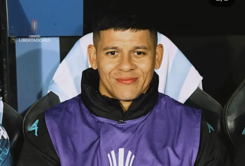 Racing contra Peñarol con Rojo