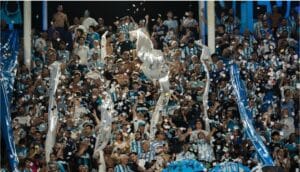 Tremenda respuesta del hincha a este momento de Racing
