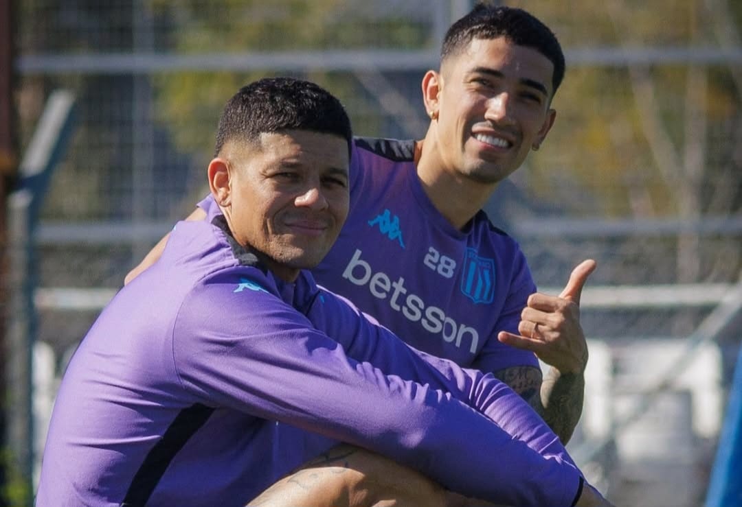 Solari en Racing con Vélez sintió una molestia