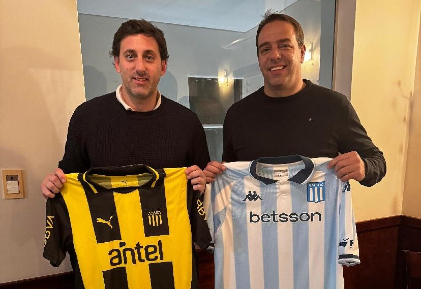 Enojo de la dirigencia de Peñarol con Racing