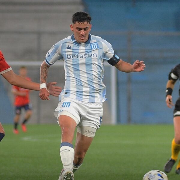 Racing empató el clásico de Avellaneda y estiró una racha
