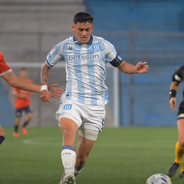 Racing empató el clásico de Avellaneda y estiró una racha