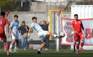 Racing perdió por goleada ante Huracán y alargó su mala racha