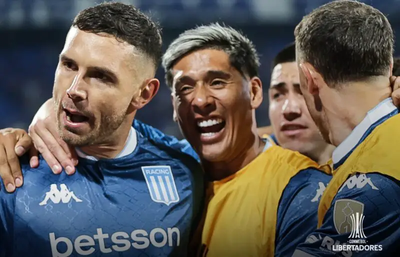 Mura en Racing con Vélez participó en el gol