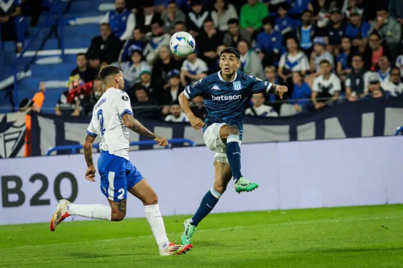 Solari en Racing con Vélez
