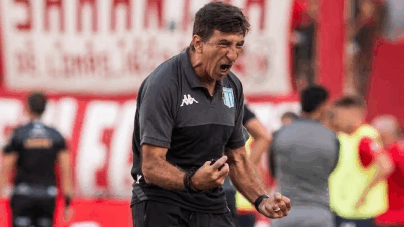 Costas gol de Zaracho en Racing contra Huracán.