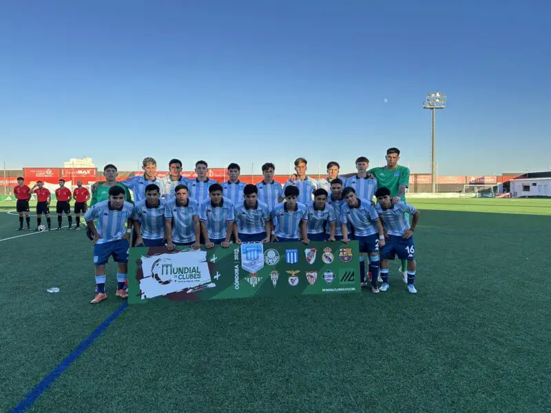 Racing juveniles Corinthians Mundial