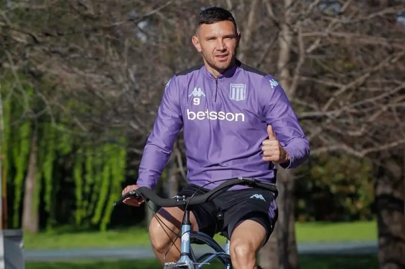 Racing contra Vélez Cilindro