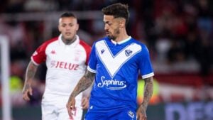 Lesiones en Vélez de dos titulares en la previa de Racing