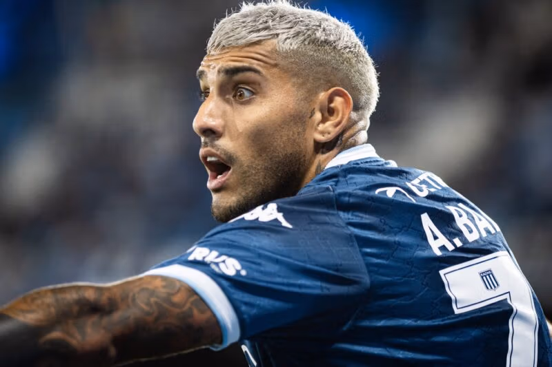 Rocky Balboa podría irse de Racing