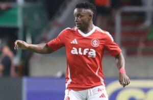 ¿Puede volver Carbonero a Racing por una deuda de Inter?