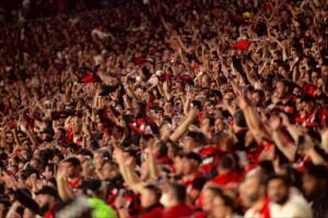 Volcó un micro con hinchas de Flamengo, rival de Racing