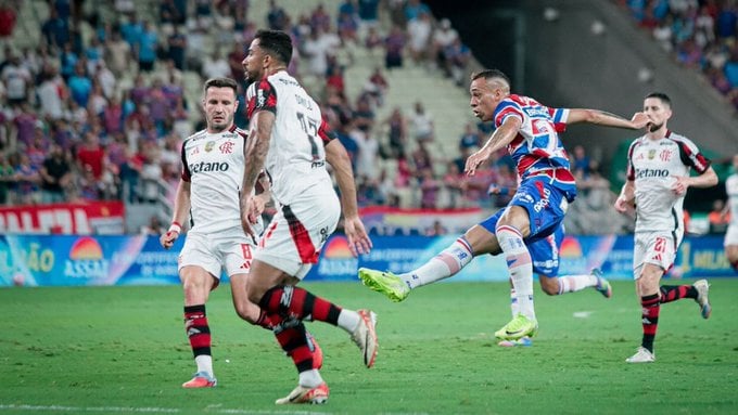 Filipe Luis Racing Flamengo Copa Libertadores