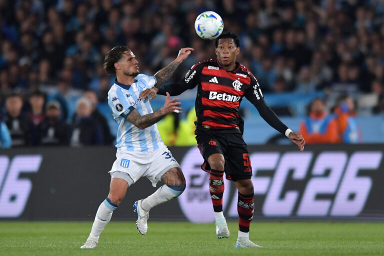 uno x uno de Racing Zuculini