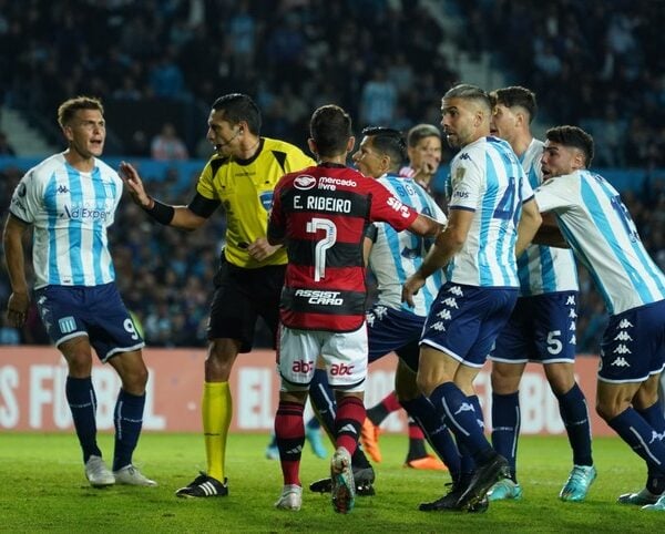 árbitro de Racing con Flamengo Valenzuela por Libertadores