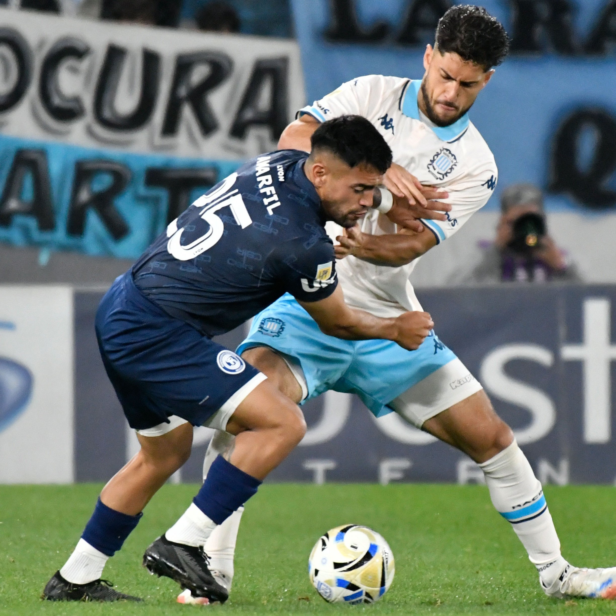 uno x uno de Racing con Independiente Rivadavia