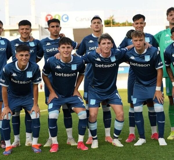 Racing ganó y quedó a un paso de los Playoffs