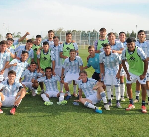 Tremenda goleada de Racing, que se clasificó a los Playoffs