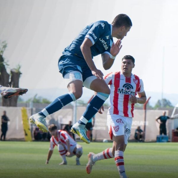 Racing perdió con Instituto y se despidió del Torneo Proyección