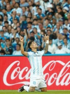 Racing le ganó 3-2 a River en un final epico