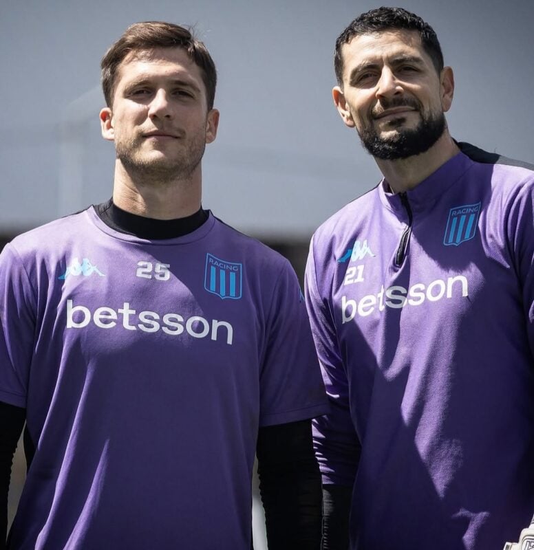 Arias en Racing renovación