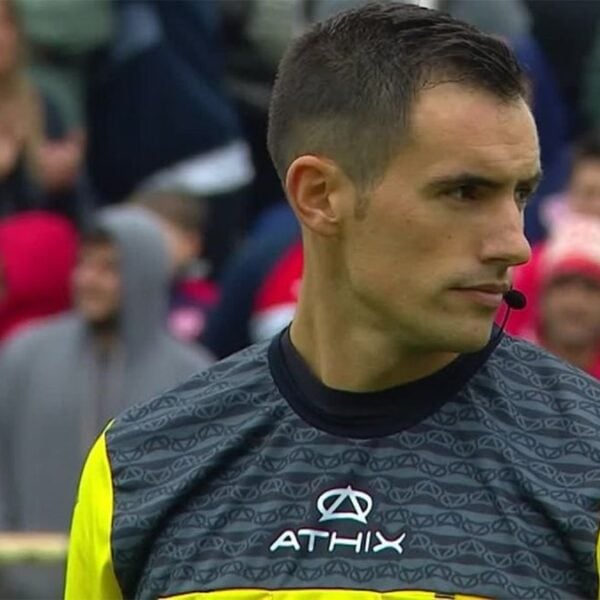 Alerta con el árbitro de Racing con Newell's