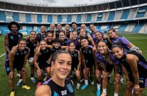 La otra final: Racing femenino, con su público en el Cilindro